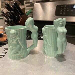 Fishs Eddy Pinup Girl Mugs